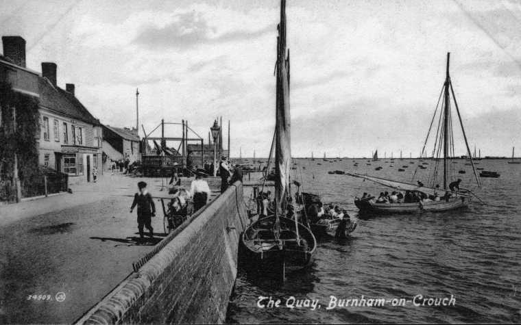 35-quay-and-boats.jpg